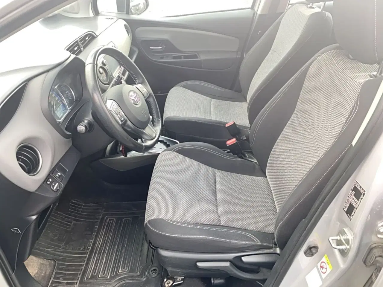 Billede 4 - Toyota Yaris 1,5 Hybrid H2 Komfort e-CVT