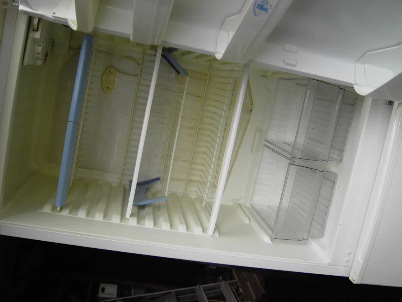 Billede 5 -  køleskab med fryser 