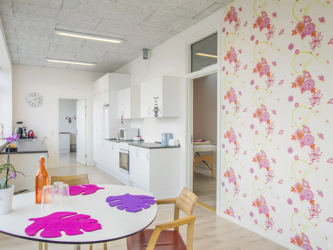 Billede 6 - 12 m2 flot klinikrum + 85 m2 fælles attraktive faciliteter