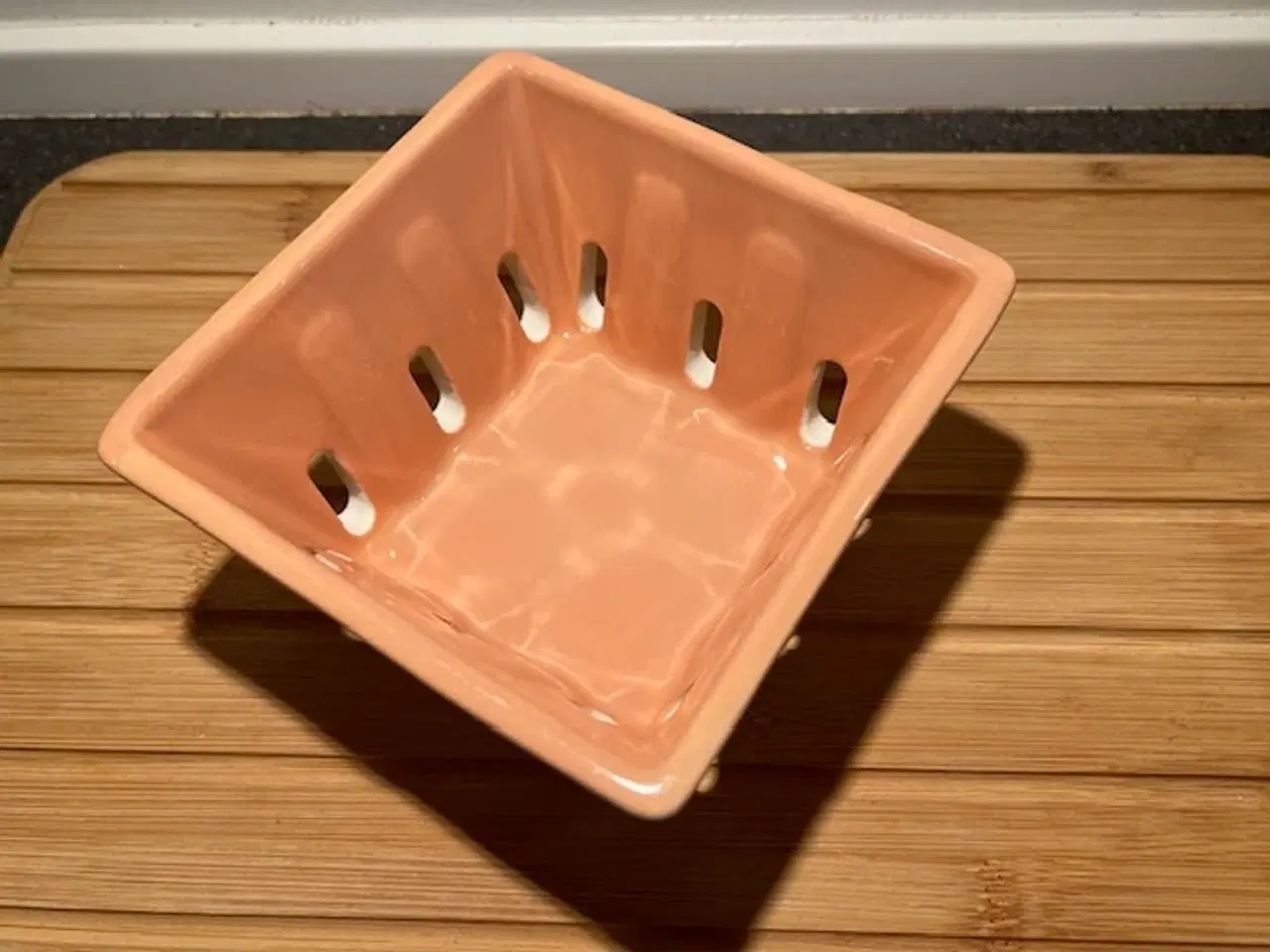 Billede 12 - Charmerende Jordbær-keramikskåle (4 stk.)