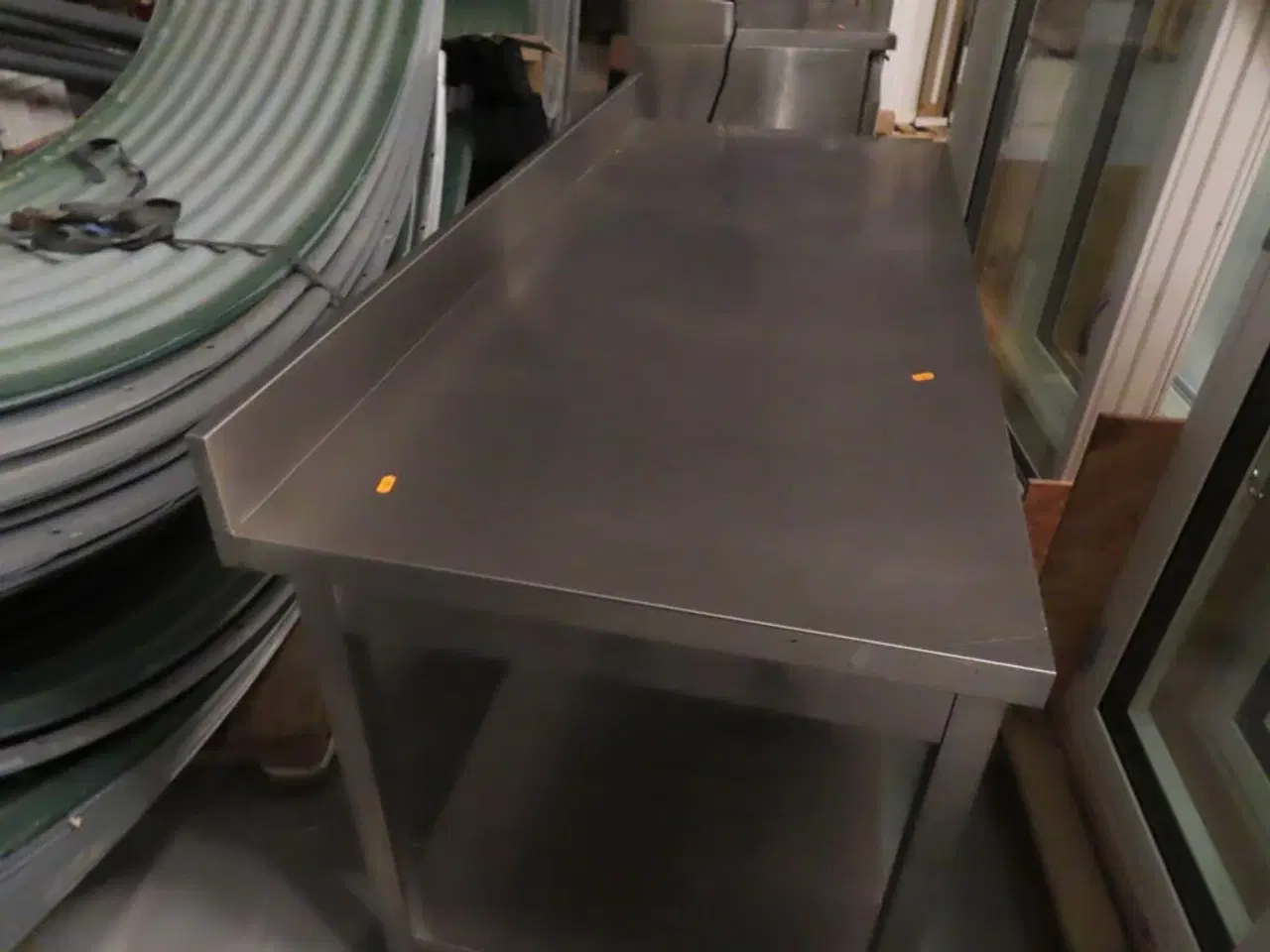 Billede 2 - Stålbord med bagkant