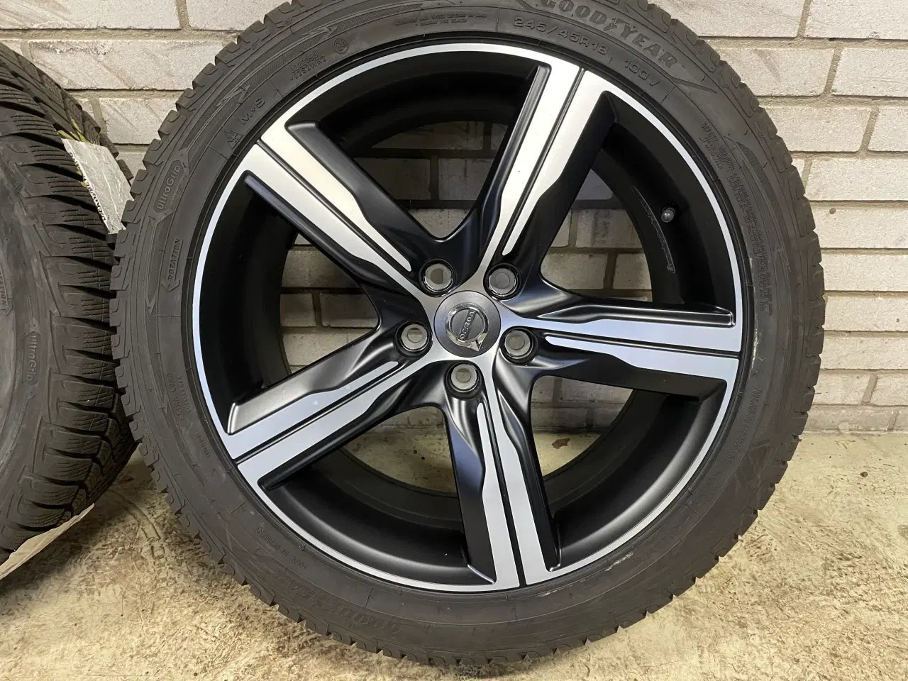 Billede 4 - 18 Volvo V90 245/45r18 Ref.280 vinter