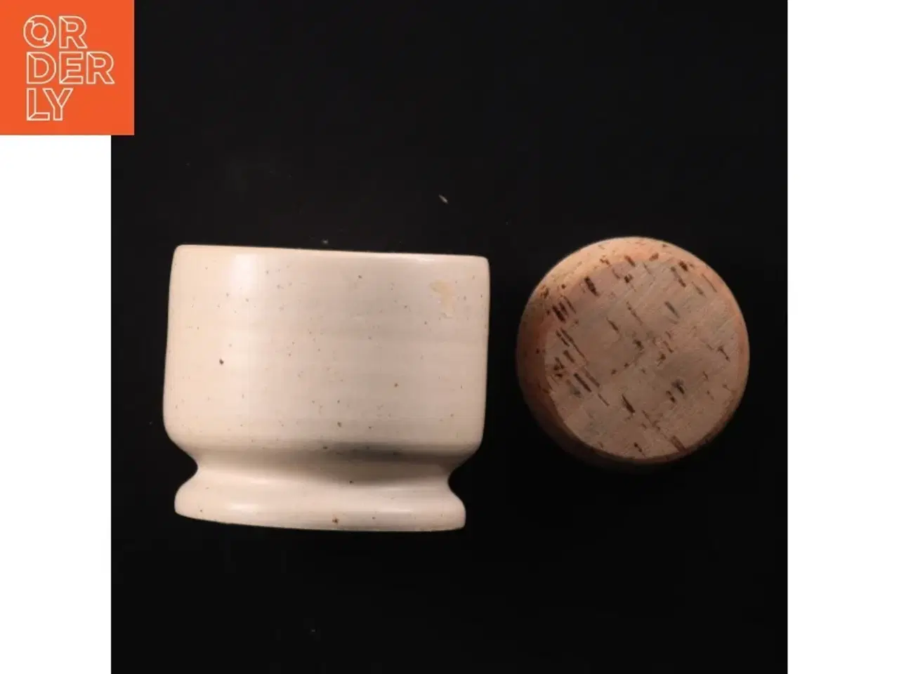 Billede 5 - Keramik tekrukke med korklåg (str. 10 x 11 cm)