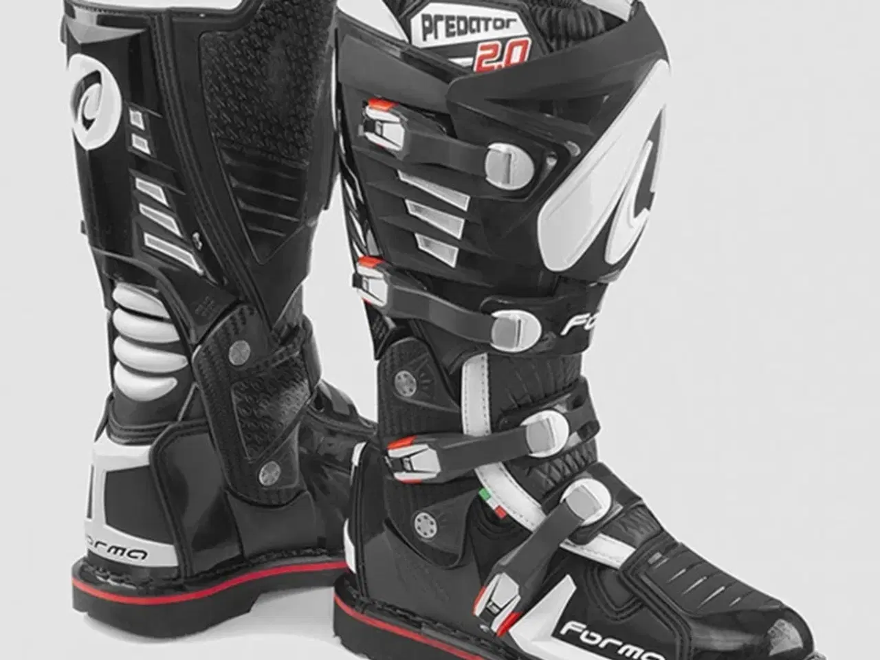 Billede 1 - Forma Predator 2.0 RESTSALG før 3399