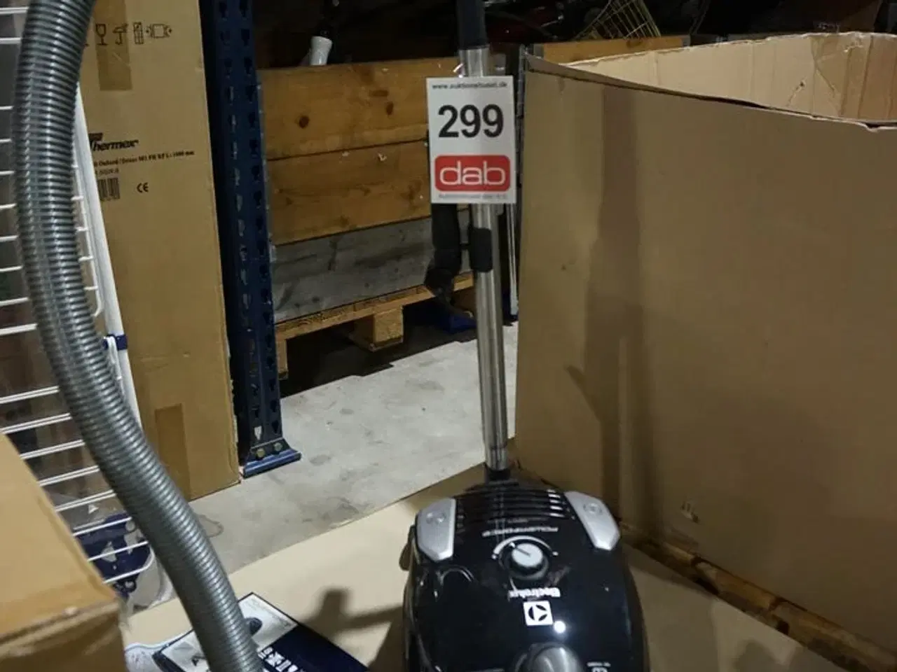 Billede 3 - Electrolux Cylinderbeholder støvsuger EPF63EB (Ebony)