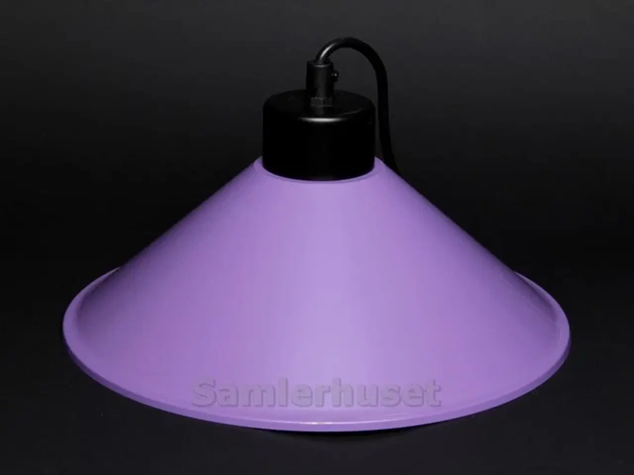 Billede 1 - Retro Lampeskærm med ophæng - Lilla - Højde 9,0 cm - Diameter 27,0 cm.