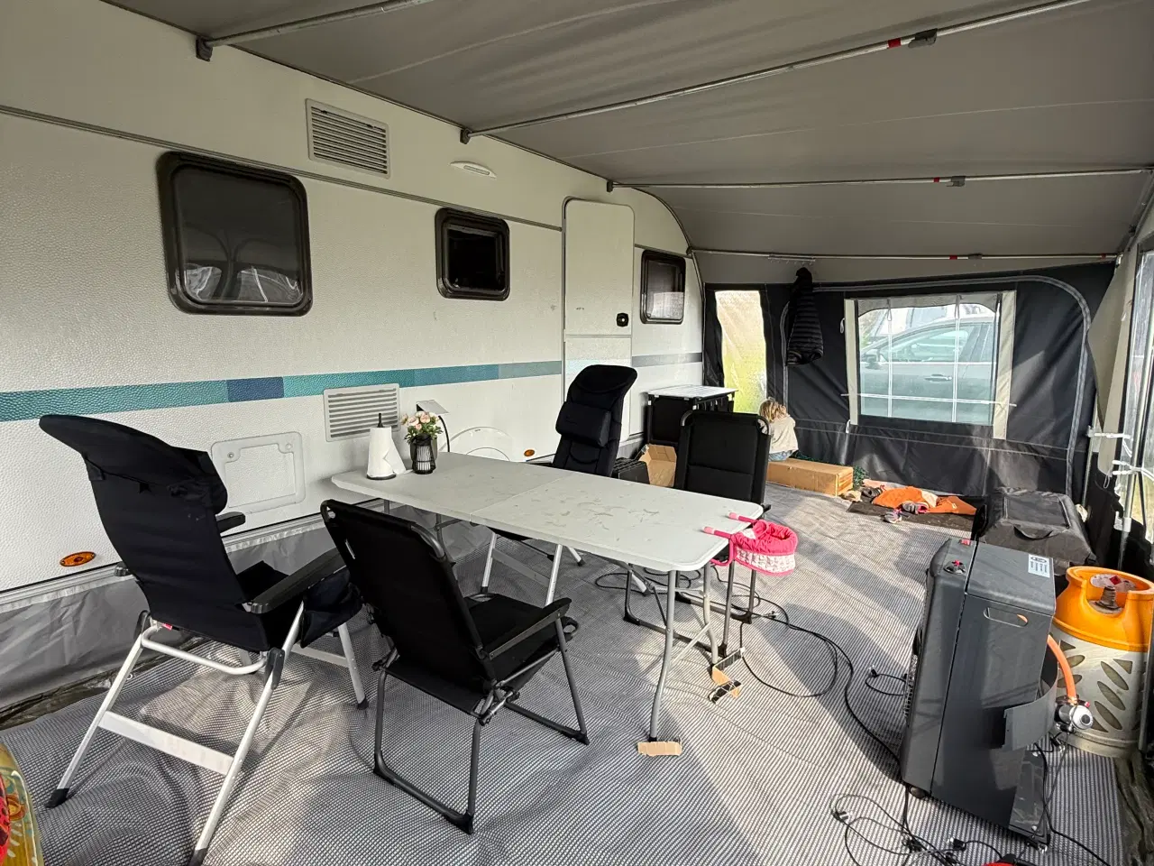 Billede 9 - Adria aviva m køjer, mover og telt