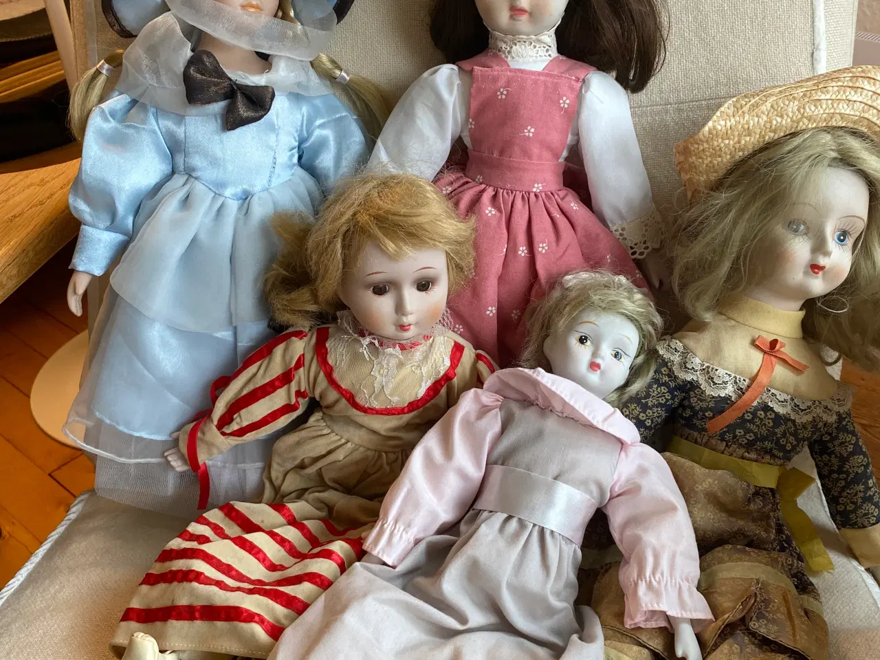 Billede 1 - Porcelænsdukker 