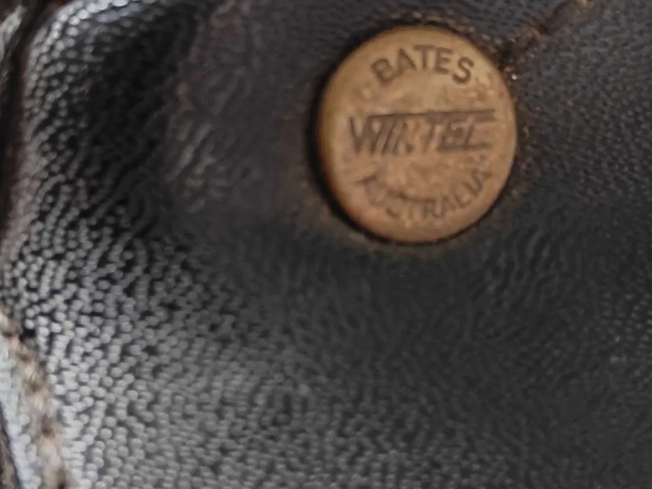 Billede 1 - Bates Wintec sadel 17"