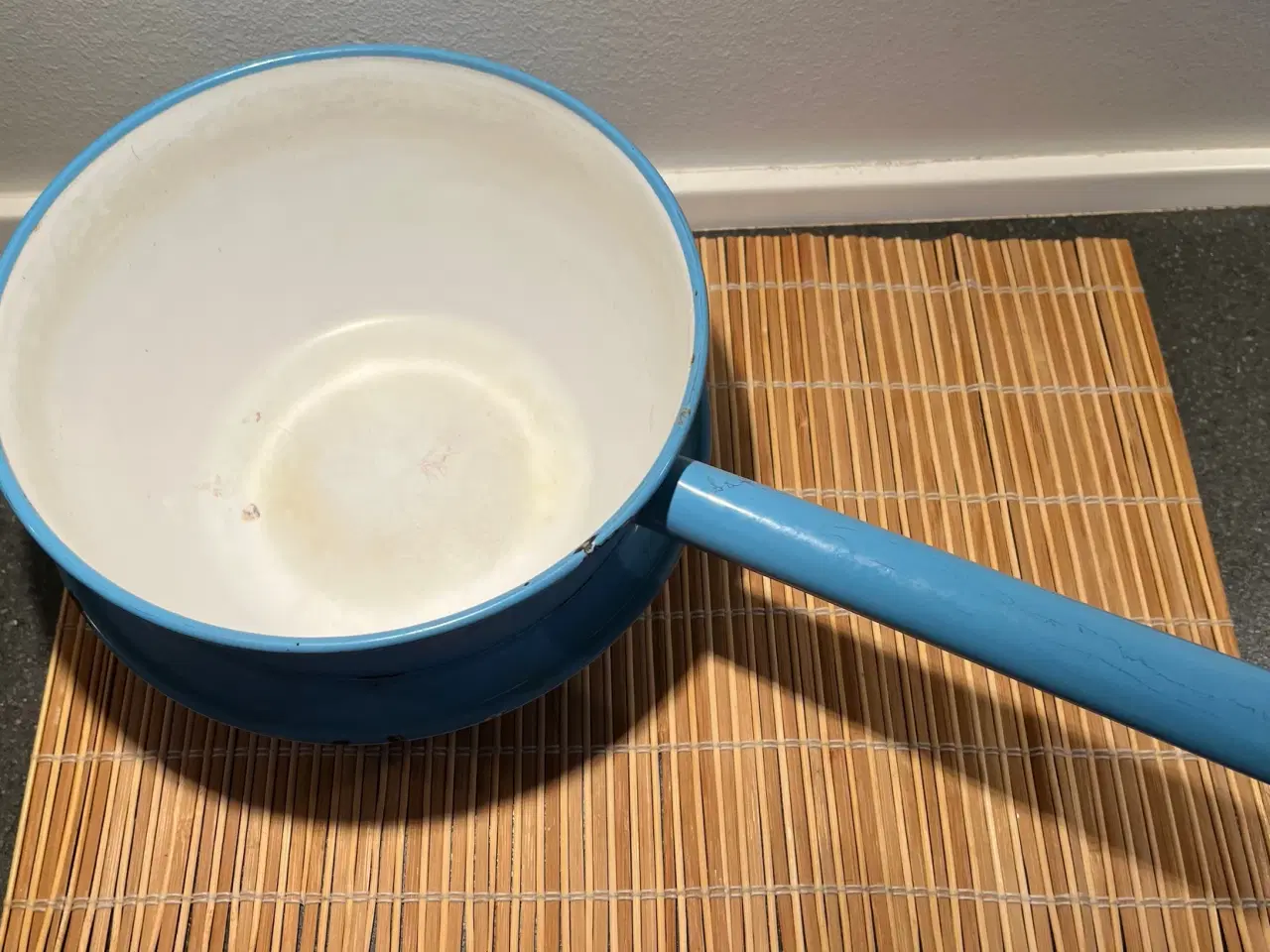 Billede 12 - Klassisk dansk Madam Blå - vintage med patina