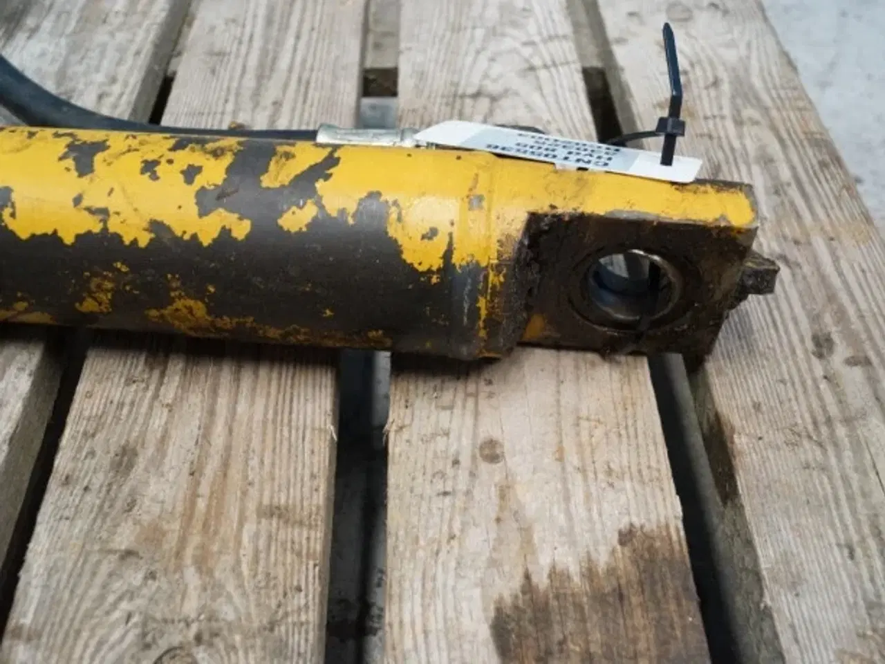 Billede 3 - Hydrema 805 Styrecylinder 330325