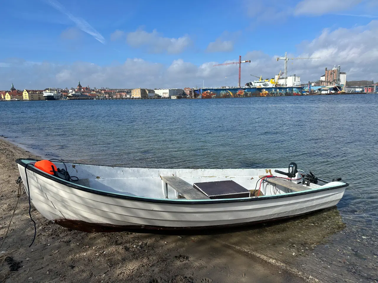 Billede 3 - Rydsjolle 14 fod m. el-påhængsmotor 24V 160 lbs