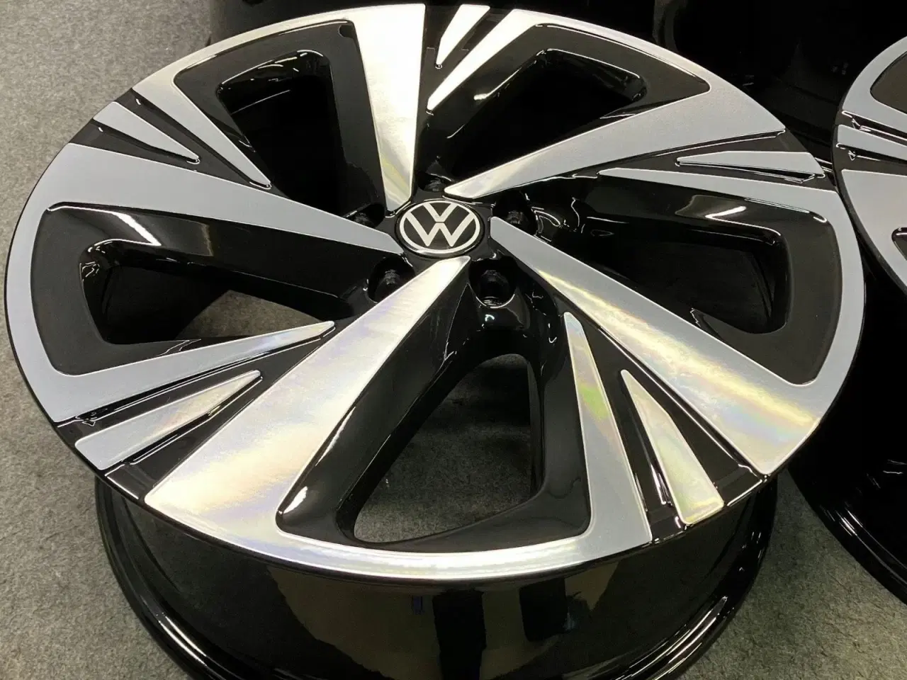 Billede 7 - ALUFÆLGE VW ID.6 ID 6 20"