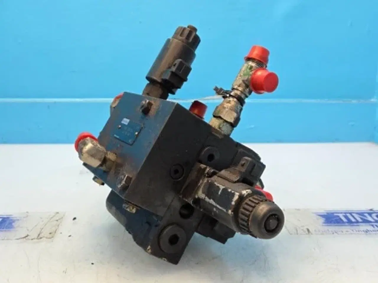 Billede 7 - Case 9120     Ventil   87313989