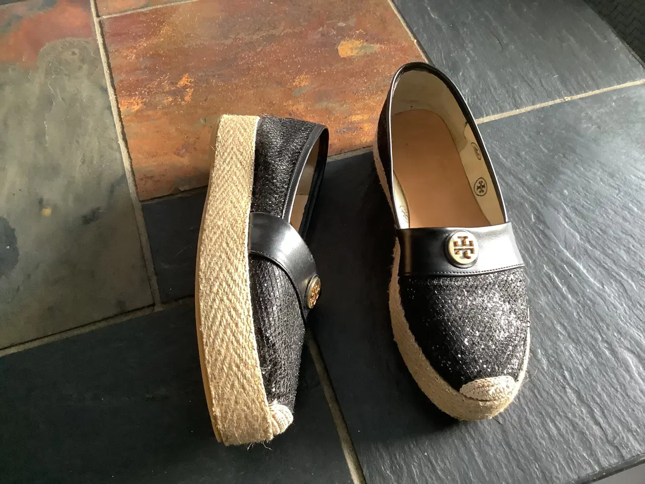 Billede 3 - 1 par støvletter 100, 1 par ballerina 50