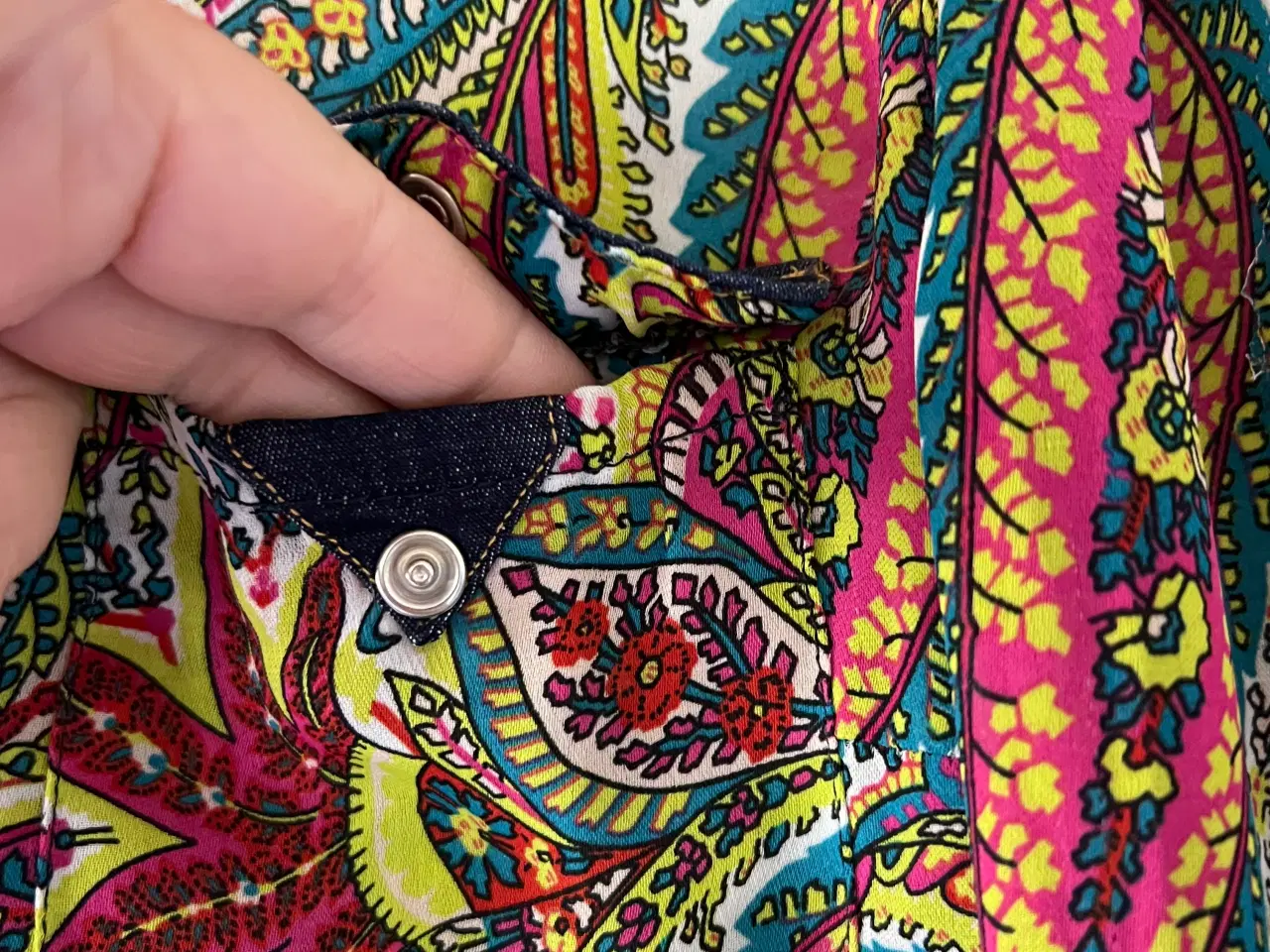 Billede 5 - Skjorte fra Zara Trafaluc. Str. S. 