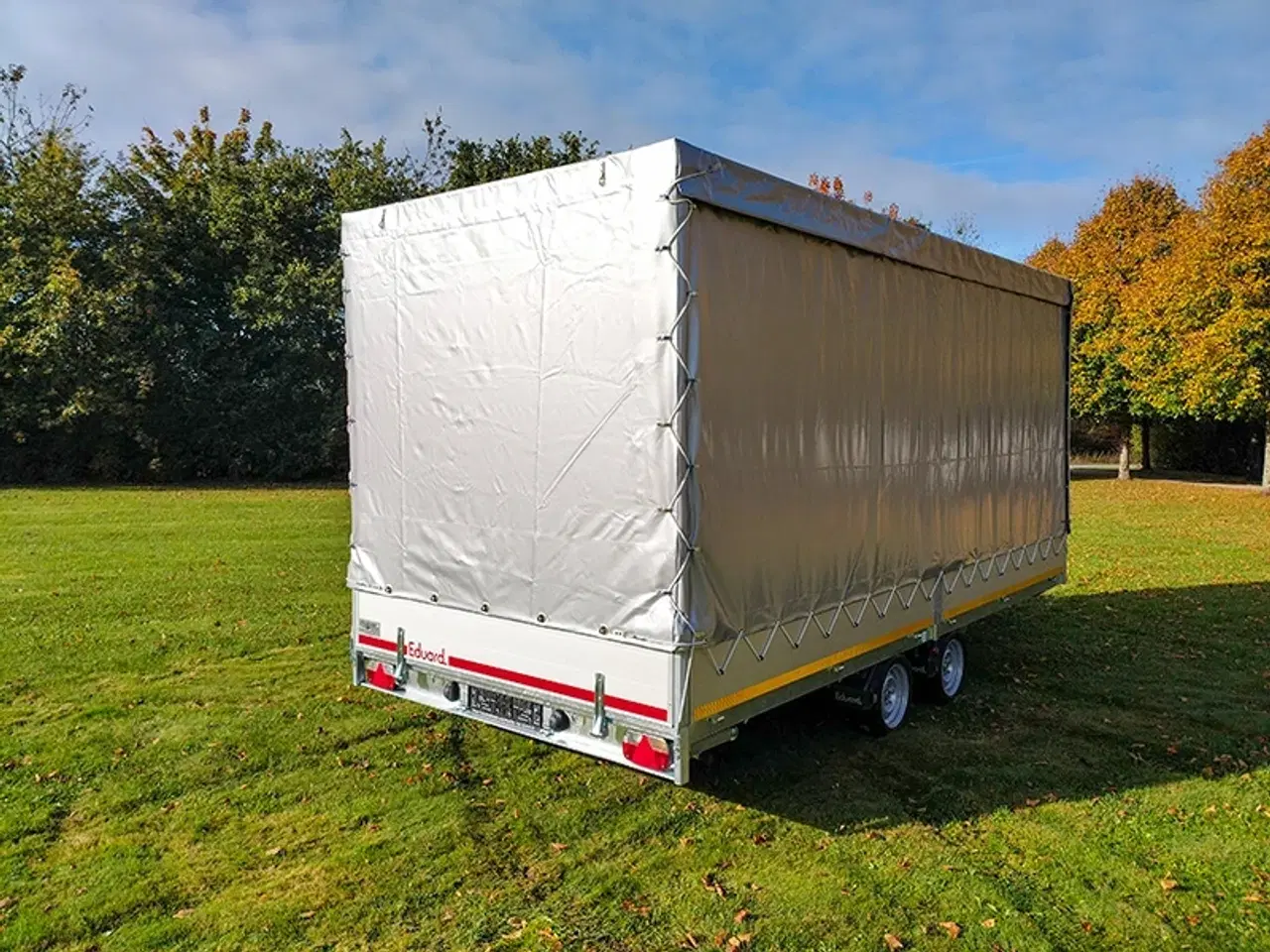 Billede 3 - Høj presenning m. gardinsider til Eduard 5022 trailer