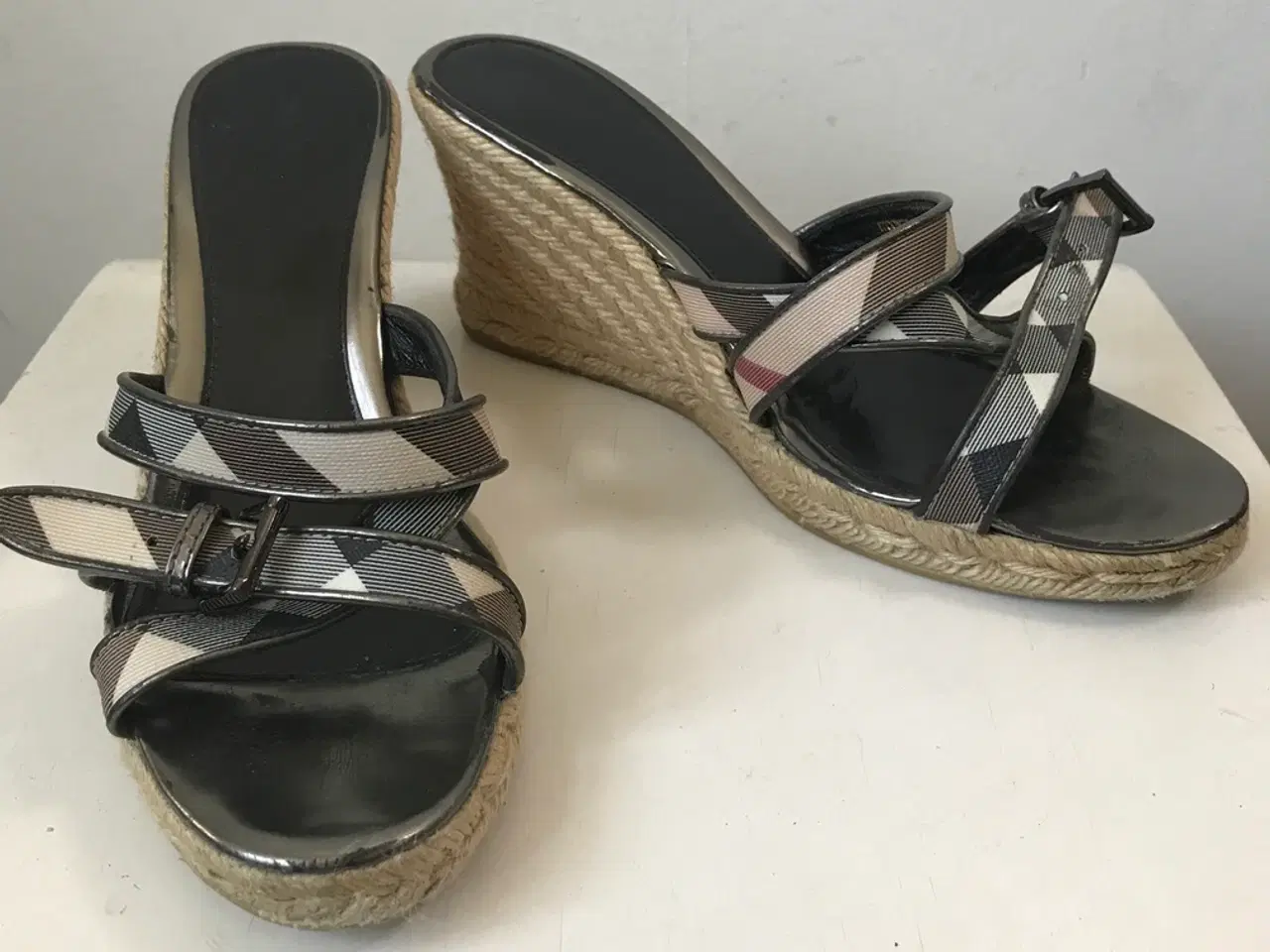 Billede 1 - Burberry, sandaler, str 40