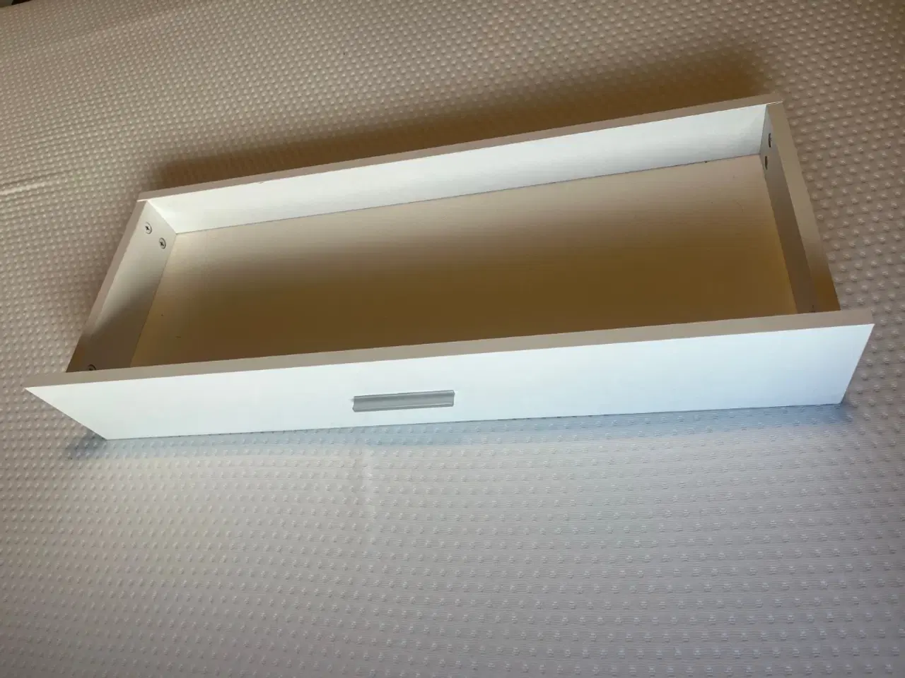 Billede 7 - Seng m. madras og gavl