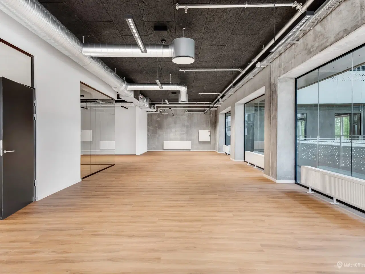 Billede 4 - Lyst og åbent kontor på 2. sal i World Trade Center