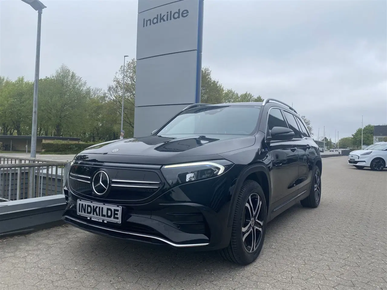 Billede 1 - Mercedes EQB300  AMG Line 4Matic