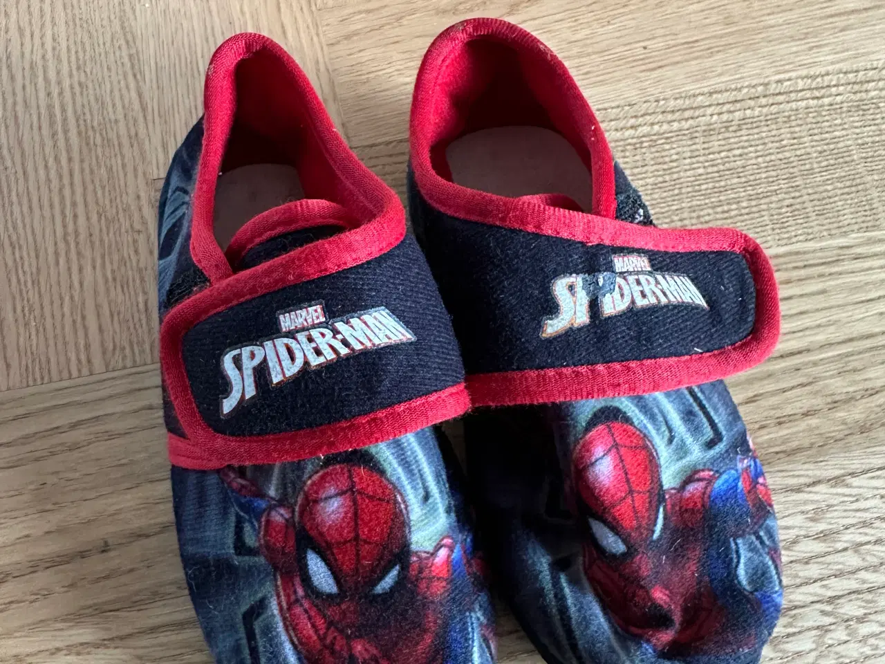 Billede 1 - Friboo Spider-Man indefutter str 26