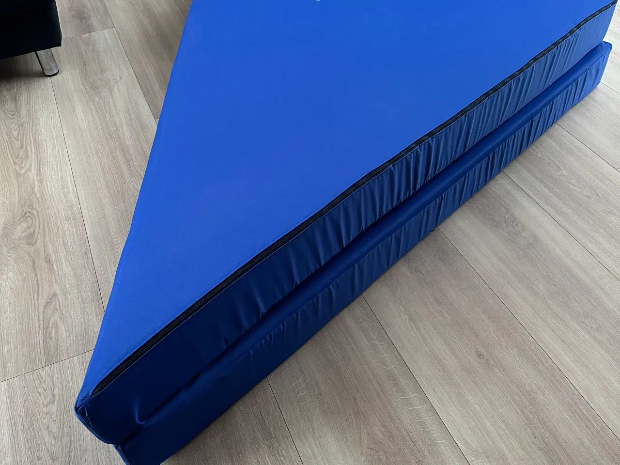 Billede 3 - Stor madras som kan foldes