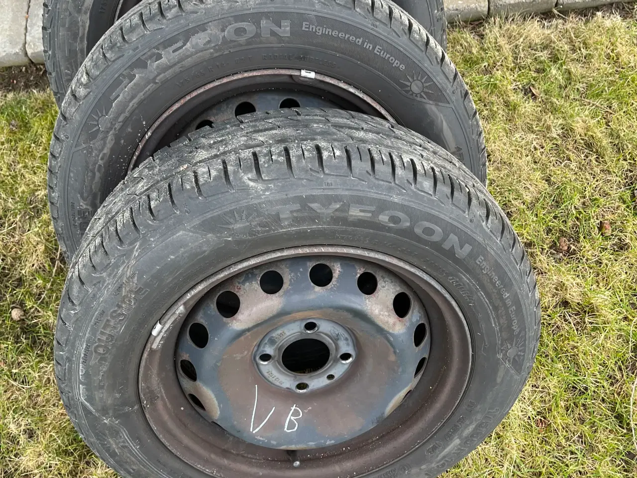 Billede 1 - Sommerdæk 175/65 R14T