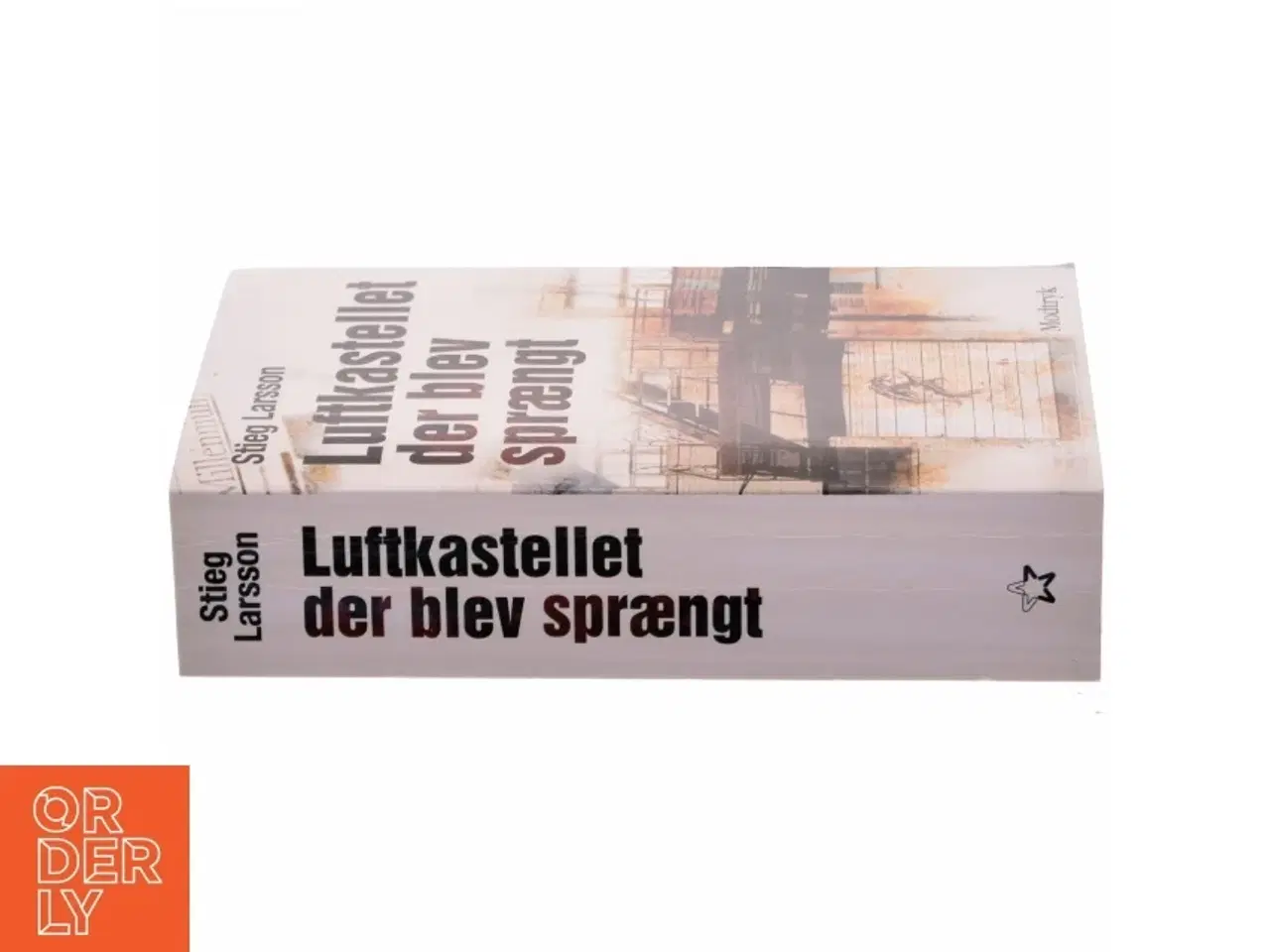 Billede 2 - Luftkastellet Der Blev Spraengt (af Stieg Larsson) [Imported] [Paperback] (Danish) (Millennium, 3. Bind) af Stieg Larsson (Bog)