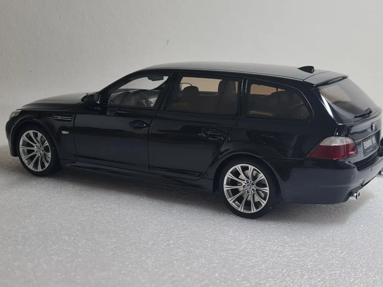 Billede 4 - 1:18 BMW M5 E61 Touring ottomobile 