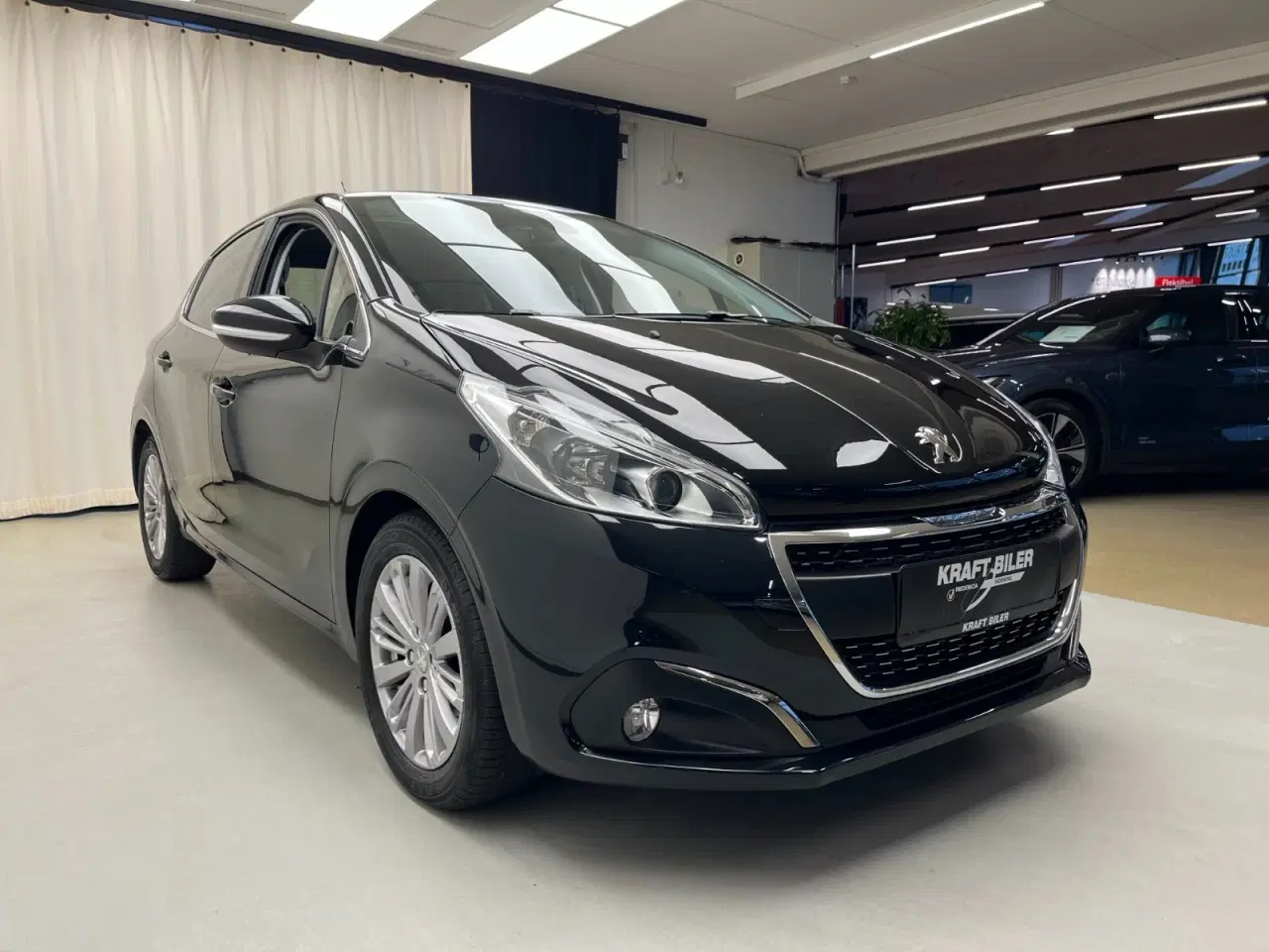 Billede 6 - Peugeot 208 1,5 BlueHDi 100 Signature Sky