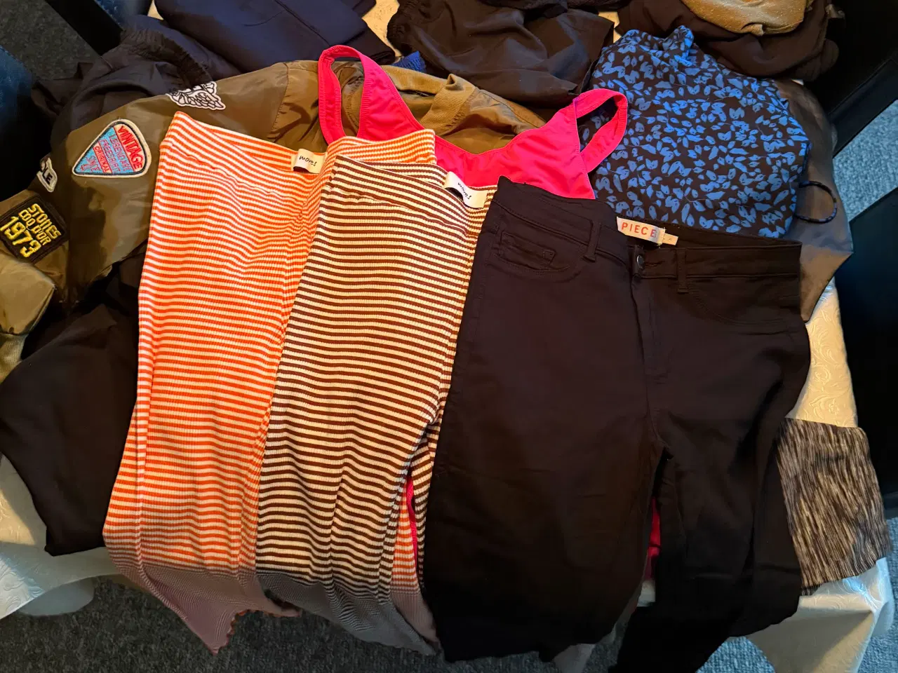 Billede 2 - Pige/dametøj str xs,s, 34,36,38