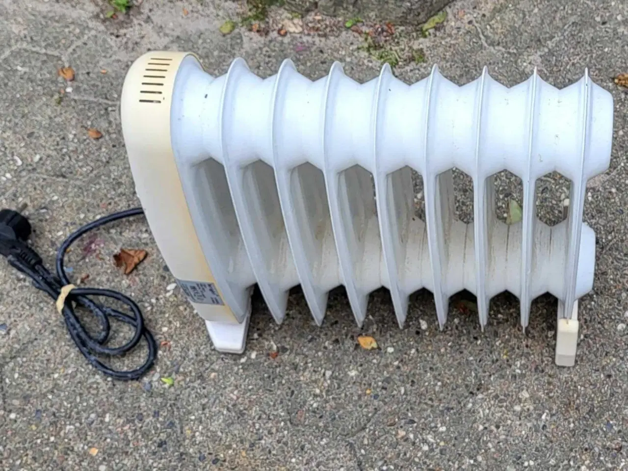 Billede 1 - Elektrisk Rediator