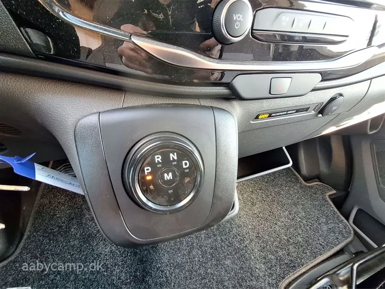 Billede 6 - 2025 - Benimar Tessoro 444   Rummelig top udstyret Camper