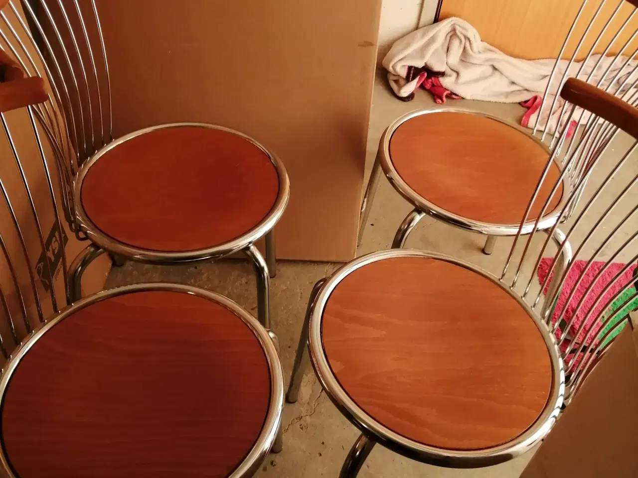 Billede 6 - Glasbord og 4 stole