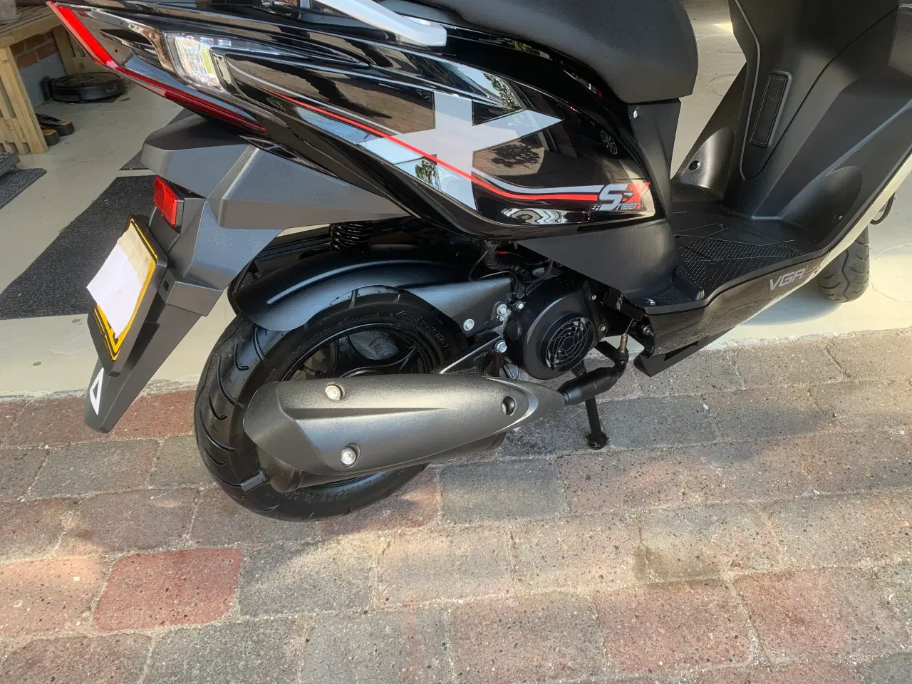Billede 4 - Vga Street-X EFI 30 km 1/2 år gl. 