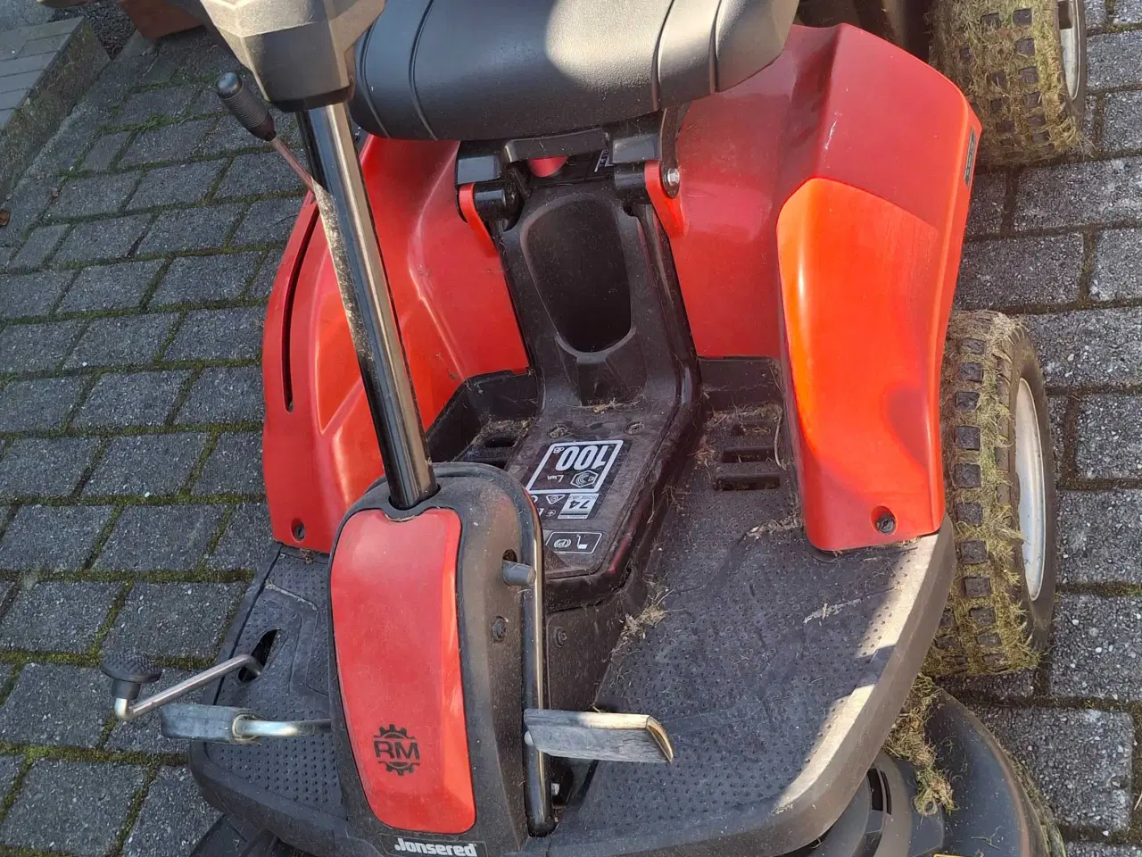 Billede 4 - Jonsered plænetraktor 