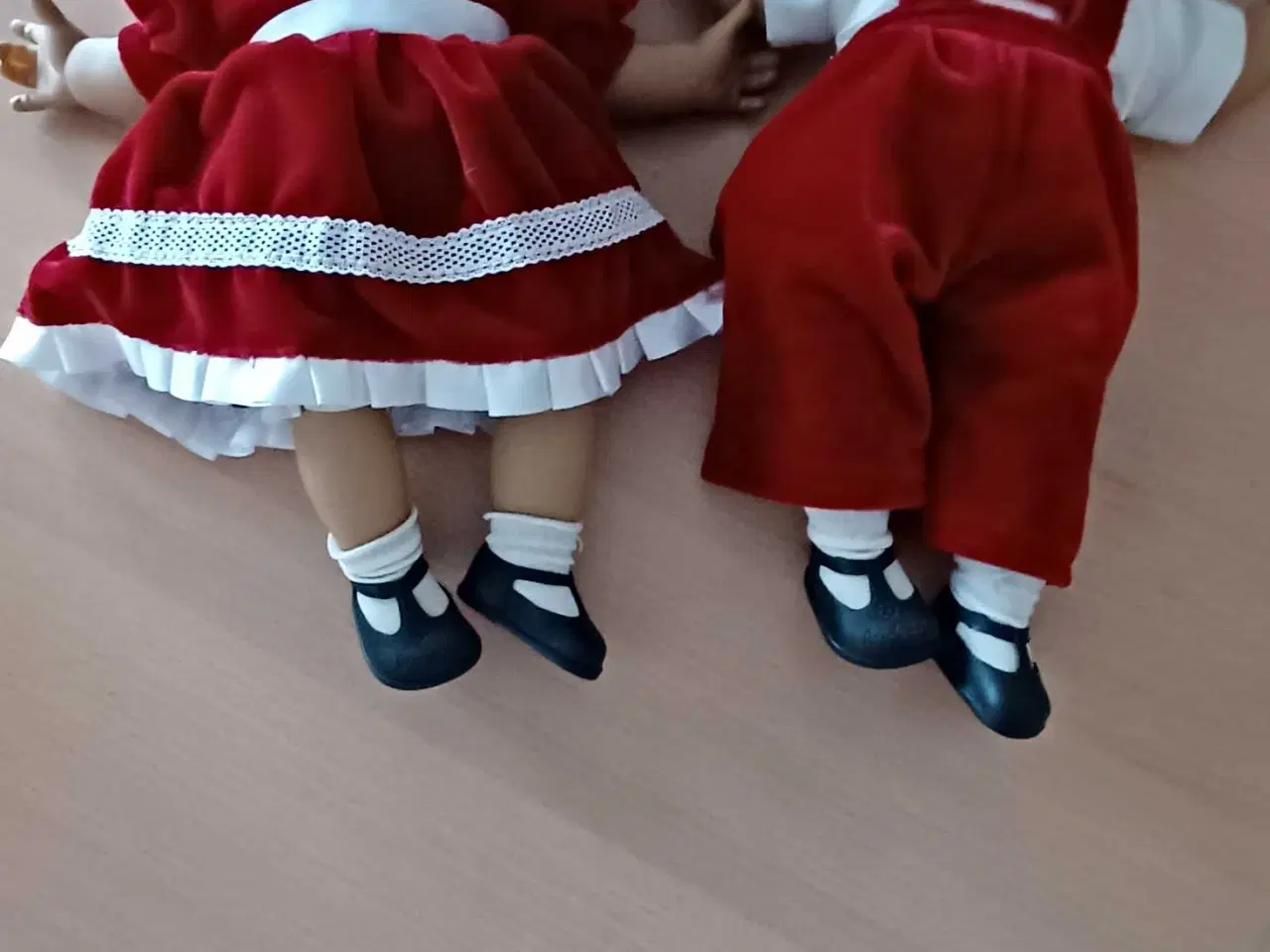 Billede 1 - Gamle dukker