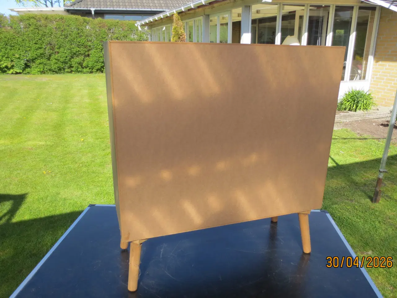 Billede 4 - 1 stk Teak Skab med Flet Skydelåger