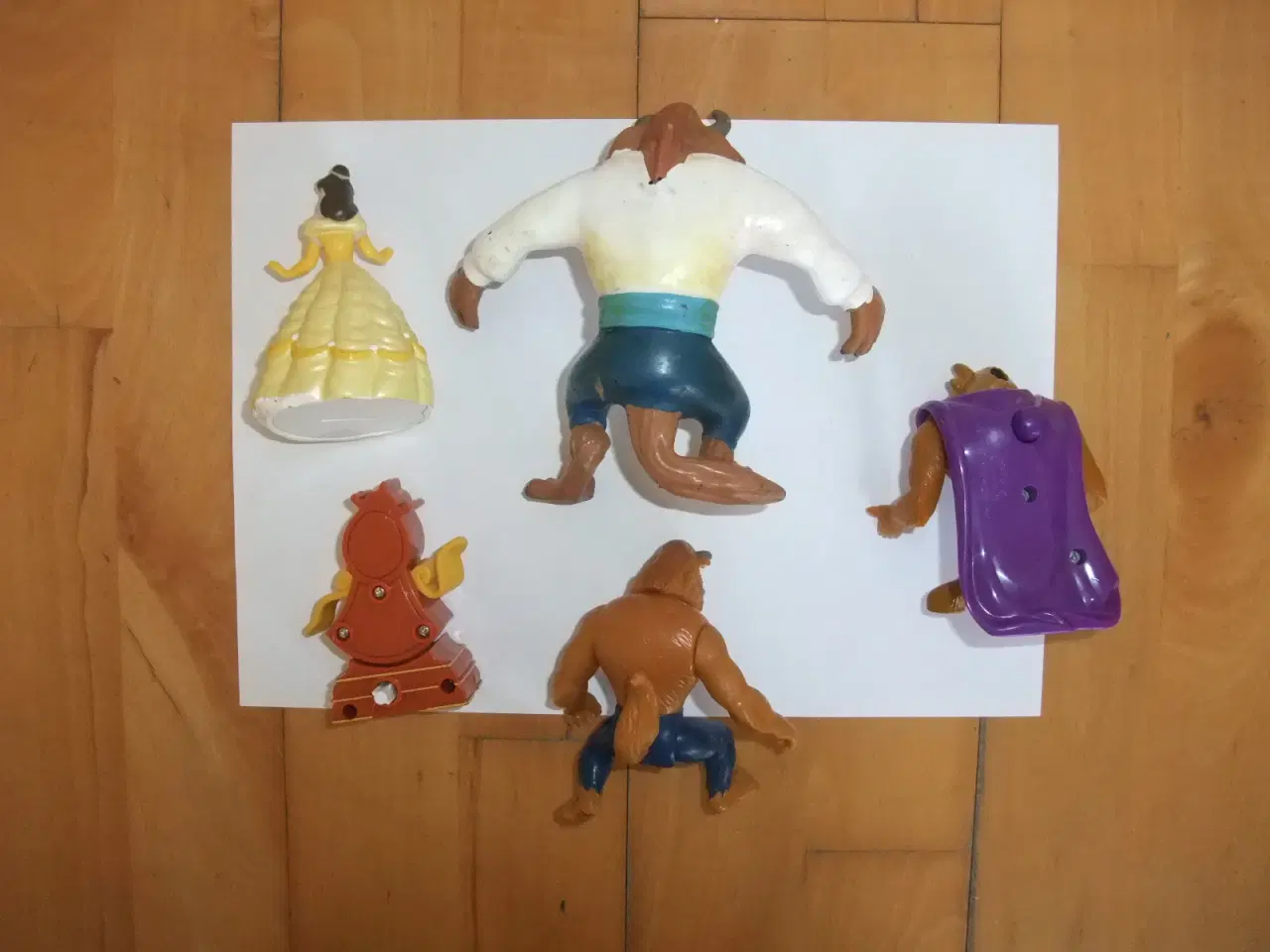 Billede 3 - Skønheden og Udyret Figurer