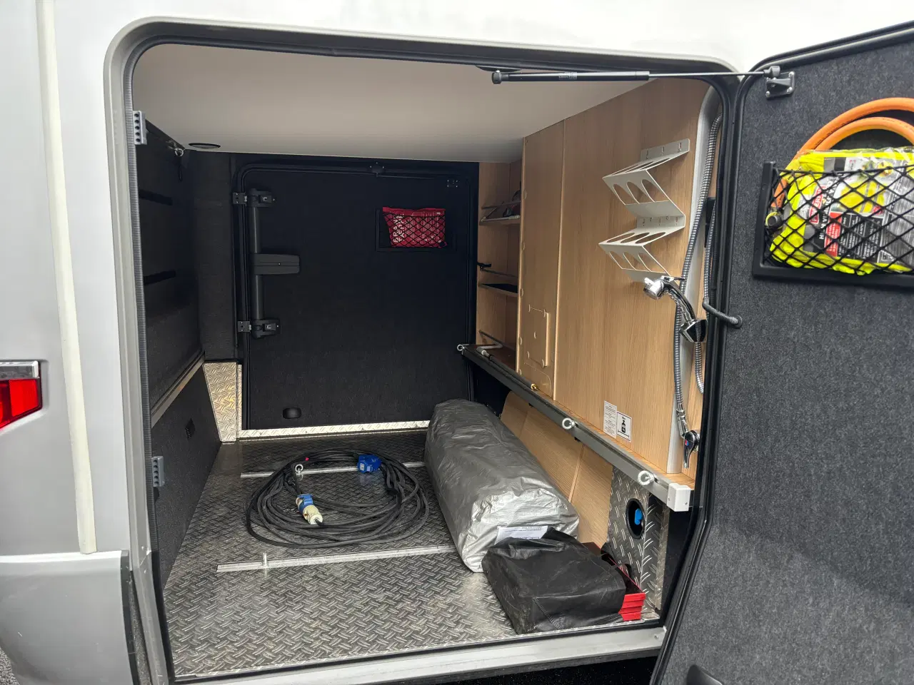 Billede 3 - Autocamper til salg - Hymer Master Line ML I 880