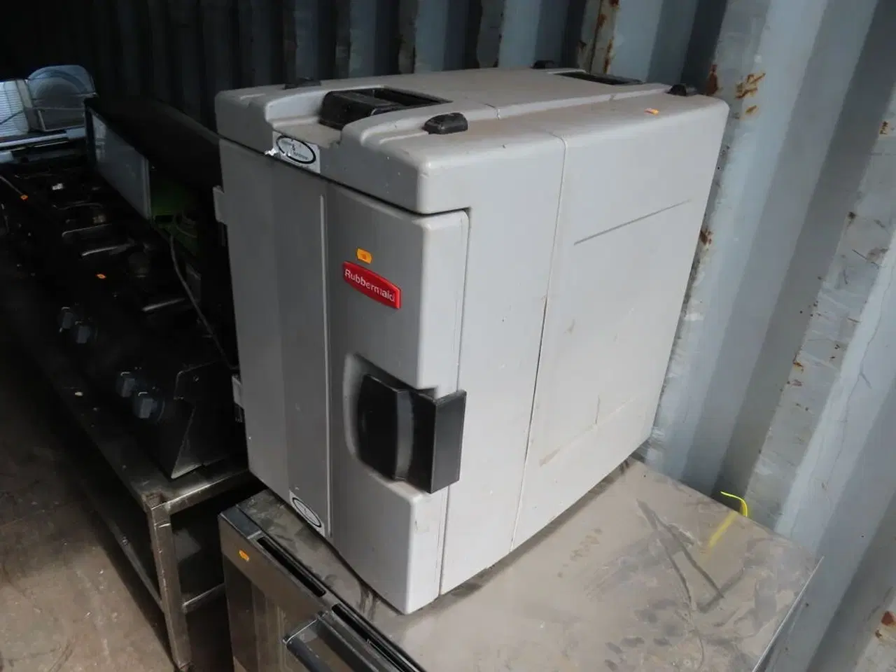 Billede 1 - Varmekasse RUBBERMAID