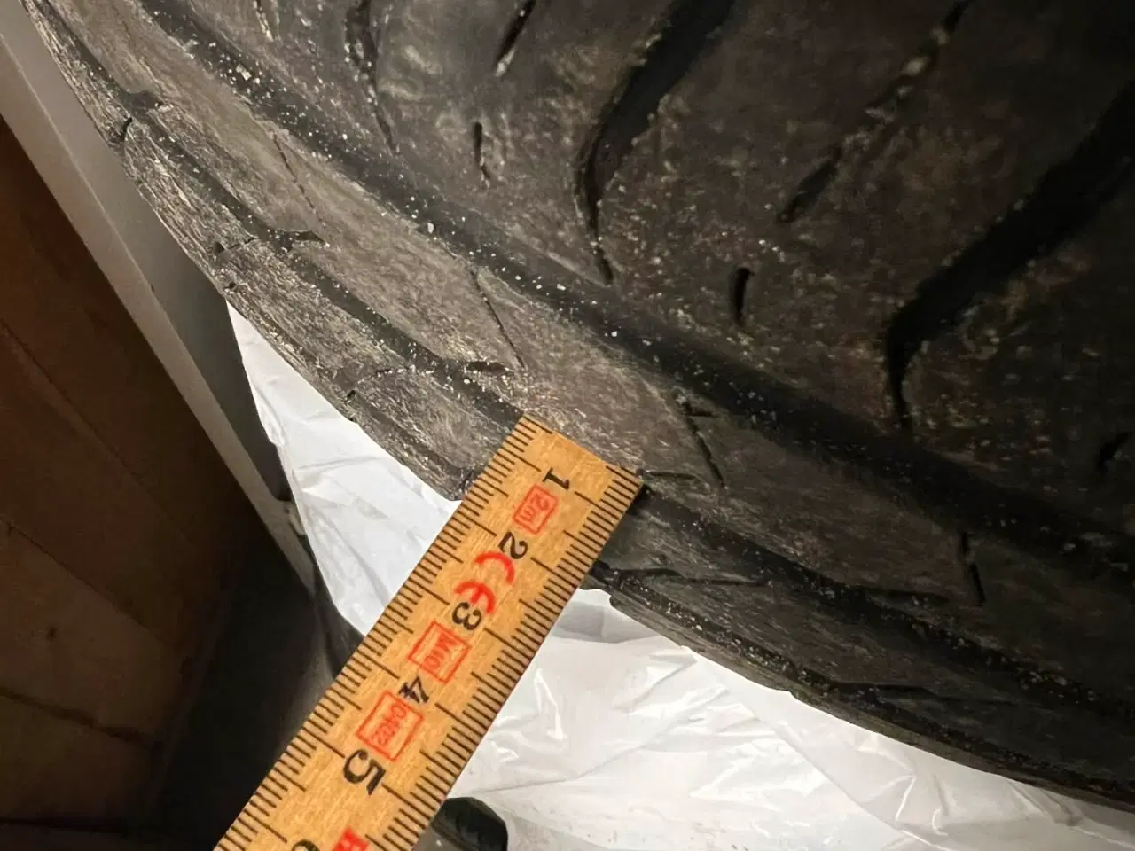 Billede 2 - Sommerdæk sat på Polo 