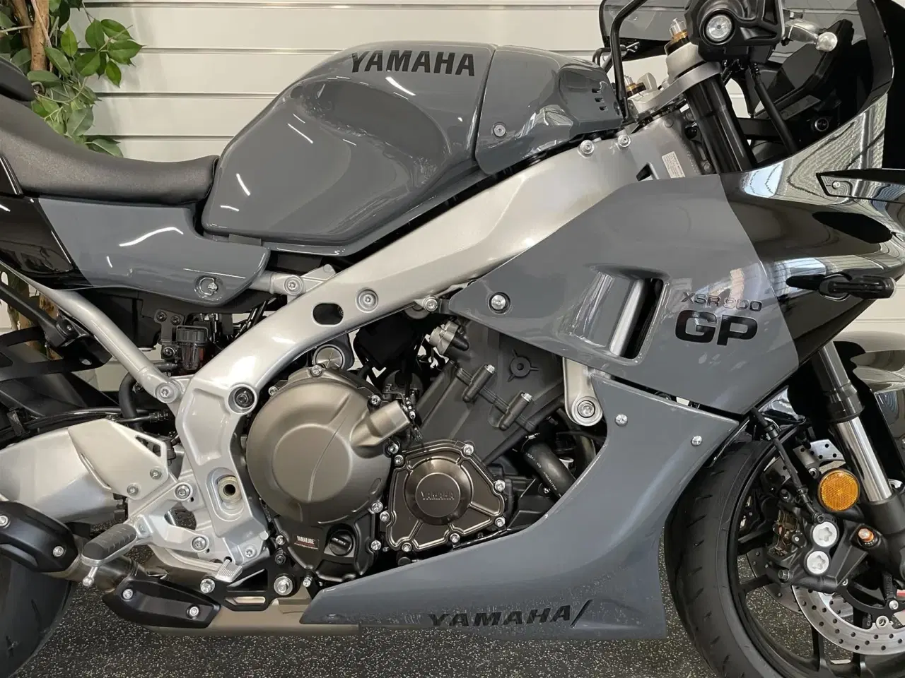 Billede 4 - Yamaha XSR 900 GP - Power Grey