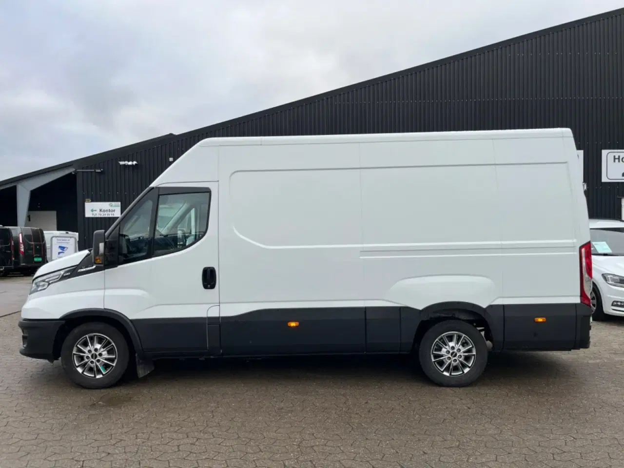 Billede 1 - Iveco Daily 3,0 35S18 12m³ Van AG8