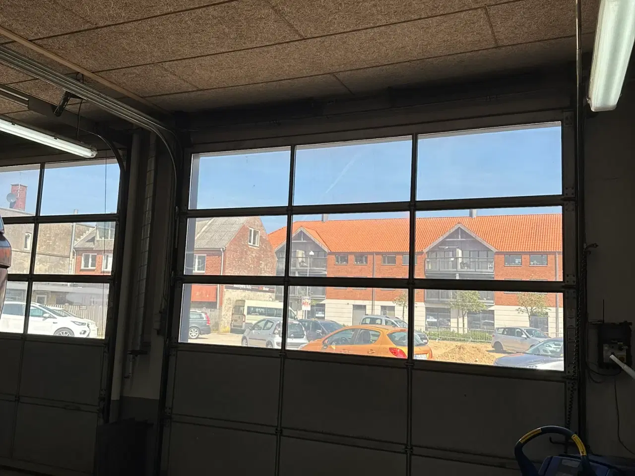 Billede 8 - værksteds / ledhejseporte