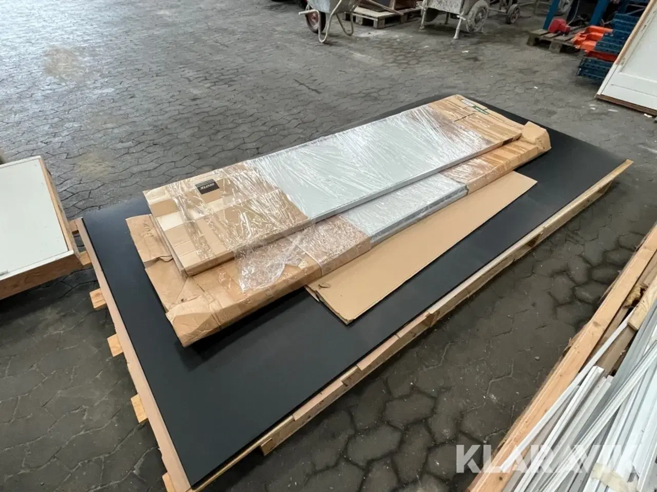 Billede 3 - Lot - Fiberplader, plader til gulvvarme og skydelåger ekskl. Skinner
