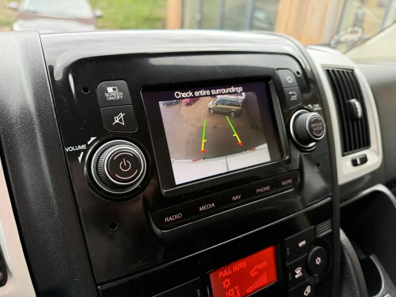 Billede 4 - Peugeot Boxer 335 L3H2 2,2 BlueHDi Ultimate Pro 165HK Van 6g