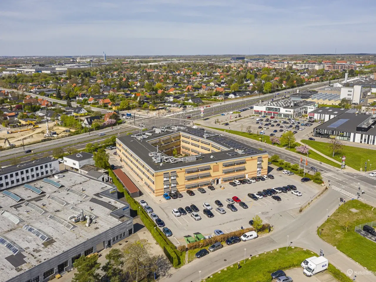 Billede 11 - Effektivt kontor med lager og parkering centralt i Brøndby