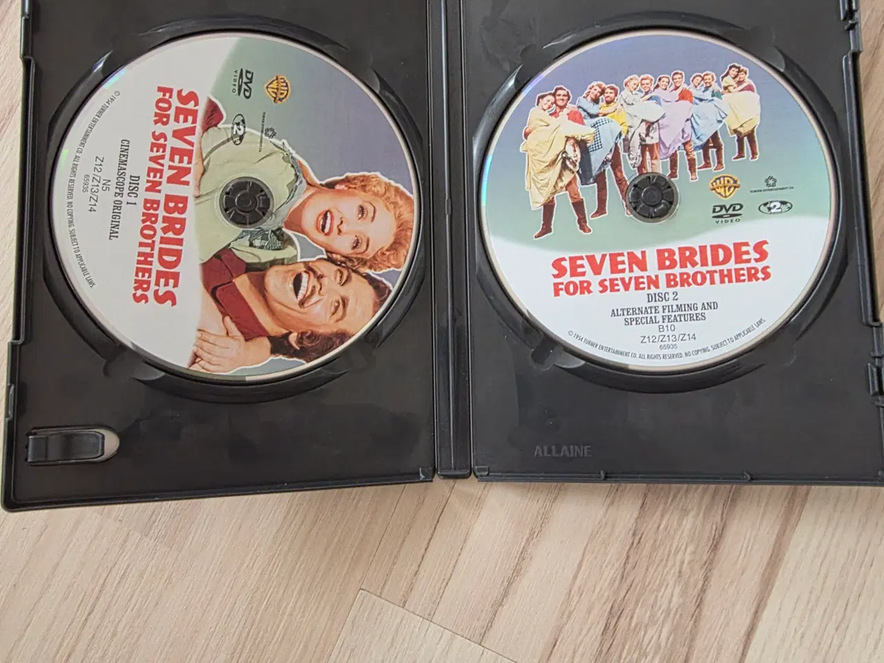 Billede 3 - Seven brides for Seven brothers dk tekst 